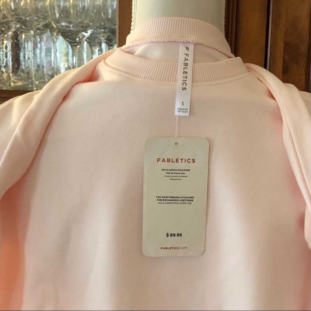 NWT Fabletics Nyla cargo pullover - Picture 4 of 4